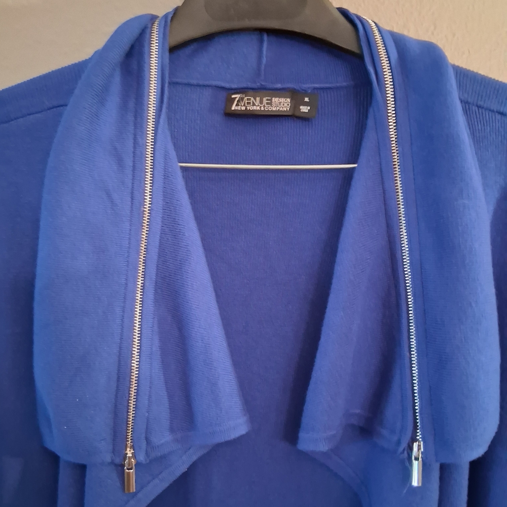 Blue Zip-Up Cardigan by Zenue